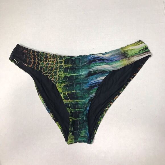 Aguaclara Bikini Bottom‎ - Picture 2 of 6